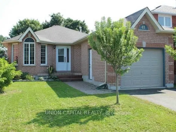 41 McVeigh Dr, Barrie, ON L4N 7E3