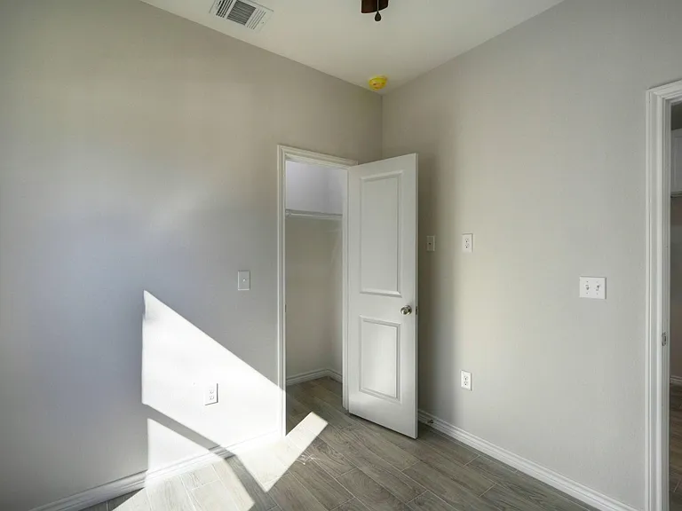 10085 Calendar St — Photo 14