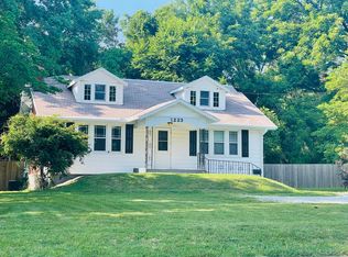 1223 E Portland St, Springfield, MO 65804