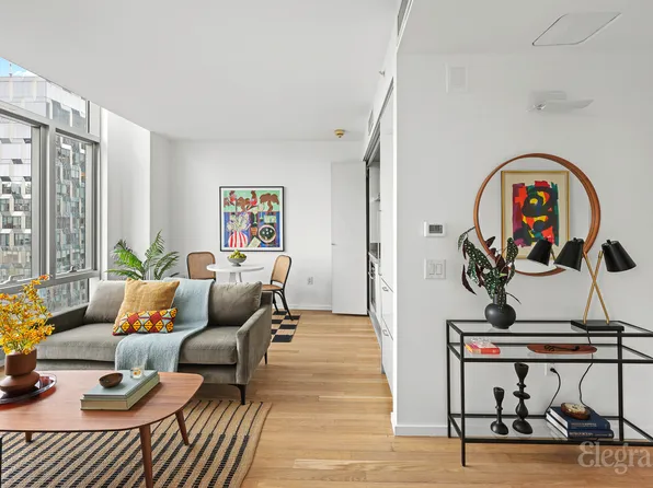 18 West 48th Street image 15 of 34