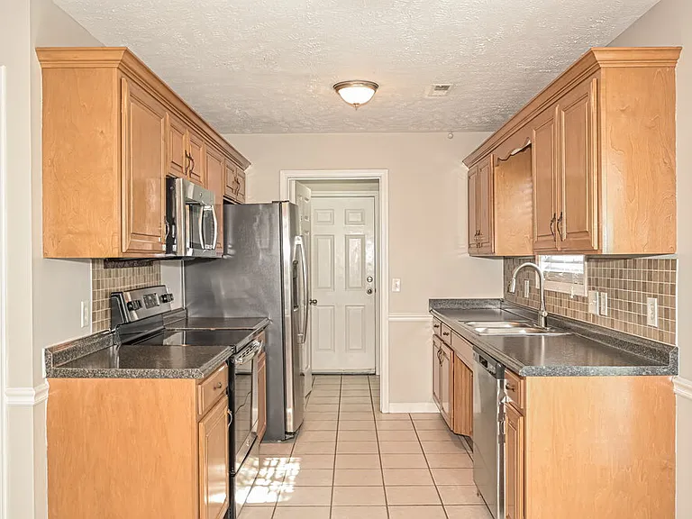 9003 Callan Ct — Photo 7