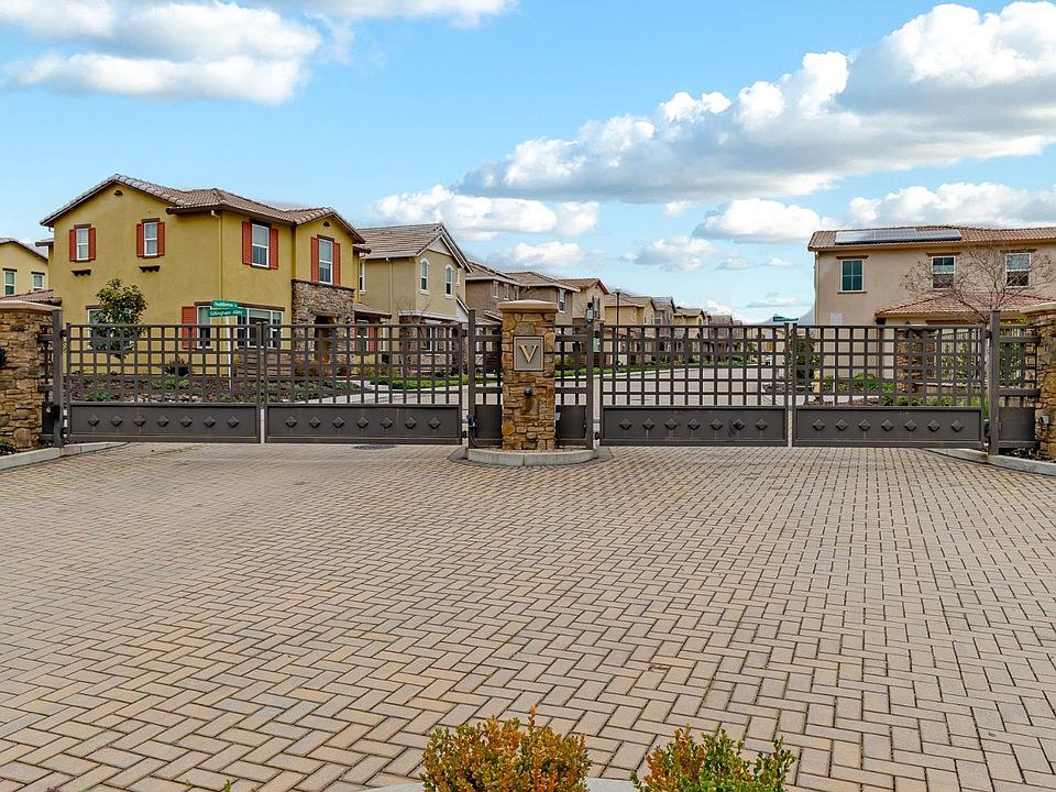 1st image of 87 Huddlestone Cir