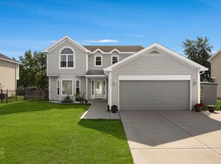 1936 Windmill Dr, Hanover Park, IL 60133