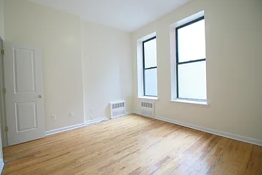 Rented by Link NY Realty