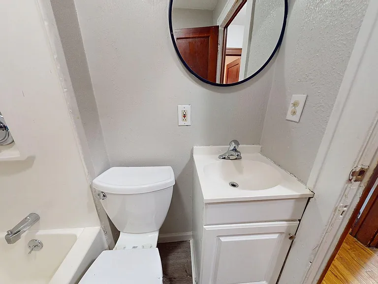 9715 Plymouth Ave — Photo 19