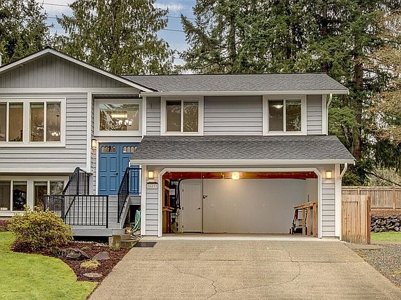 2nd image of 16233 NE 107th Ct.