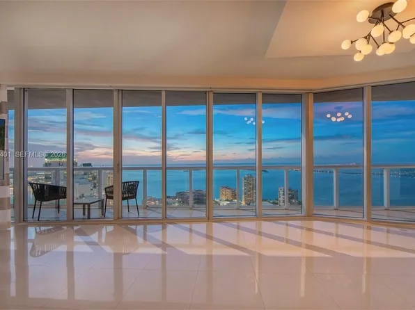 465 Brickell Ave APT 4301, Miami, FL 33131