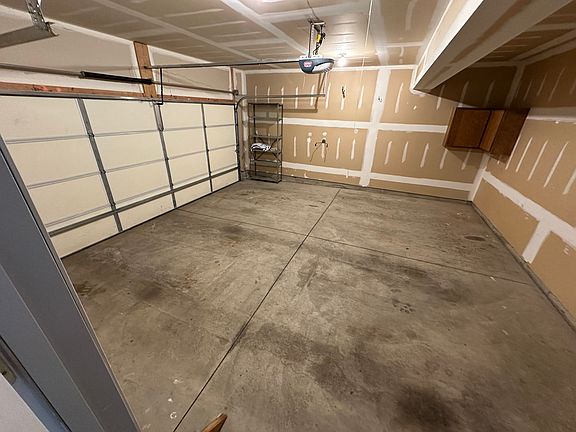 3rd image of 14D Pointe West Dr