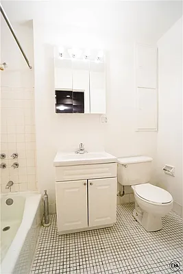 Rented by DSA Realty | media 17