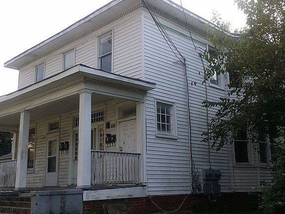3rd image of 616 Harrison St