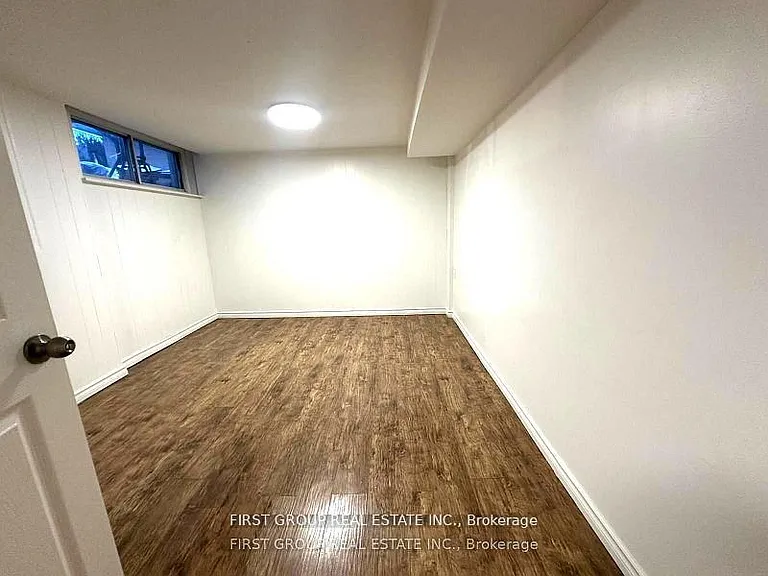 9 Hoshlega Dr #BASEMENT — Photo 7