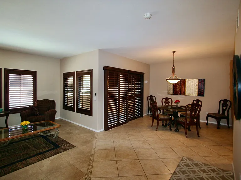 820 Canterra St #2052 — Photo 4