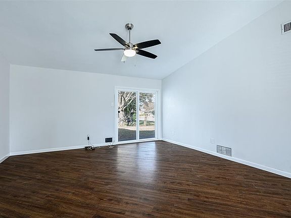 4th image of 2301 Village Green Dr