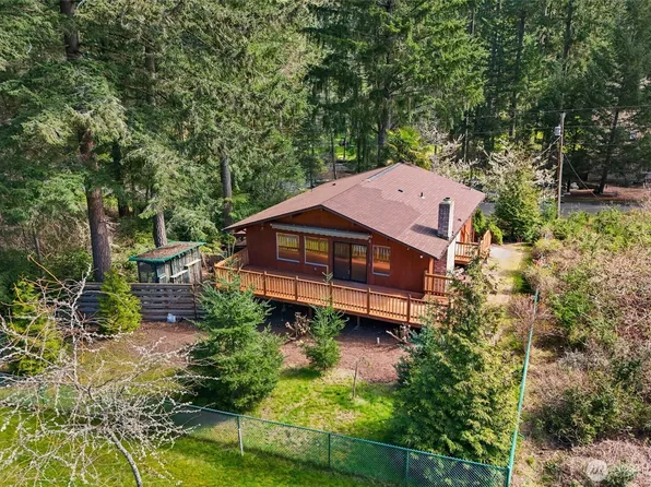 10706 Pioneer Drive, Anderson Island, WA 98303