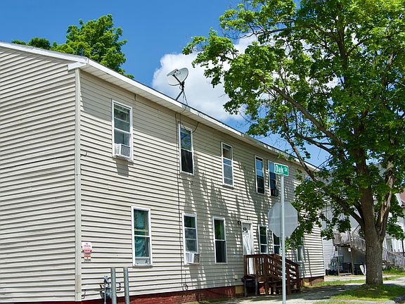 2nd image of 2 Oak Street
