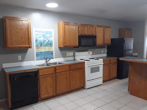 2nd image of 20704 Bonanza St APT B