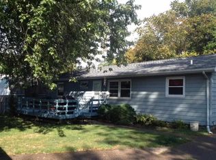 1803 42nd St, Moline, IL 61265
