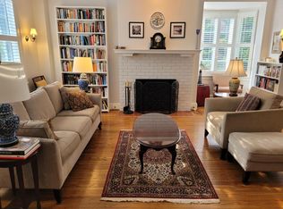 3935 Cloverhill Rd, Baltimore, MD 21218