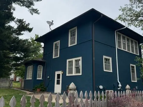 511 6th St, Glenwood, IA 51534