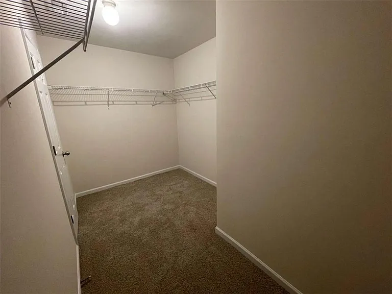 4205 Pointe Vecchio Cir — Photo 36
