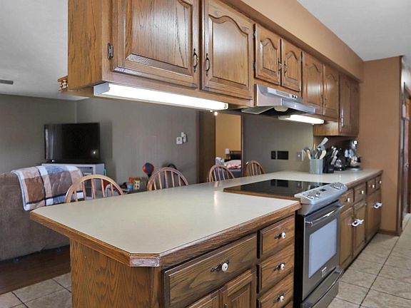 5th image of 2156 Poor Farm Rd