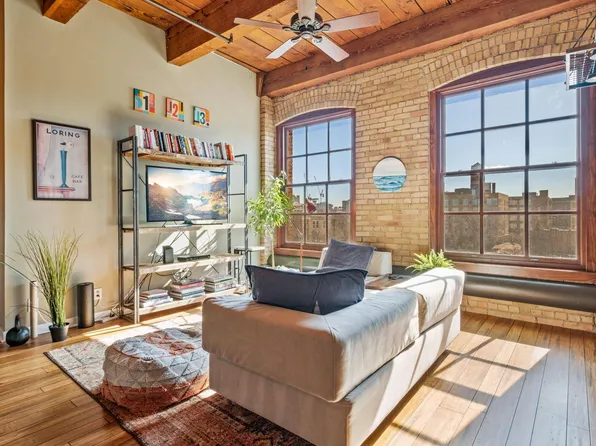 716 N 1st St #437, Minneapolis, MN 55401