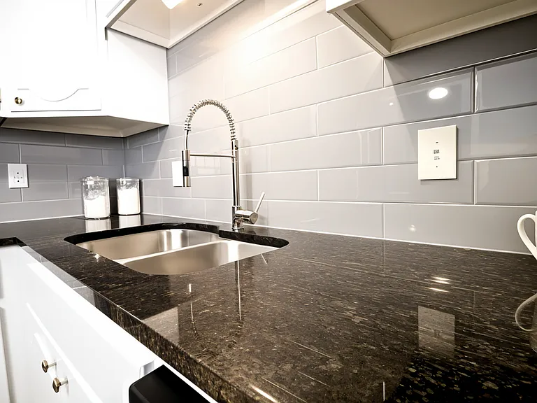 Plaza 44 Apartments — Photo 49