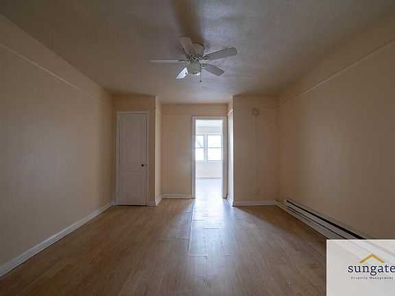 2nd image of 1801 E Lombard St #1803-2