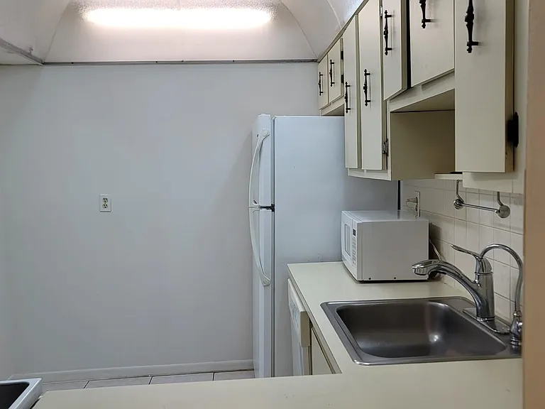 4394 NW 9th Ave #20-3G — Photo 3
