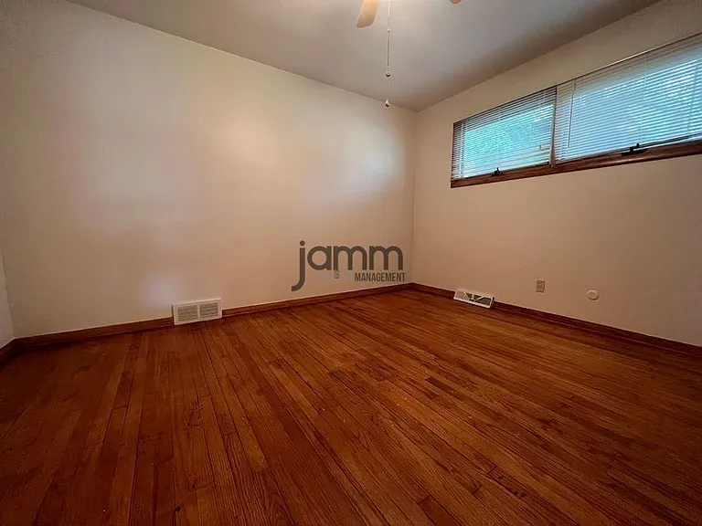 26200 Lakeshore Blvd #2 — Photo 8