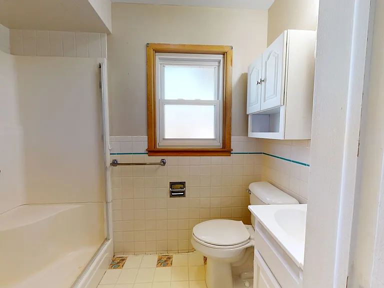 1208 Truman St — Photo 7