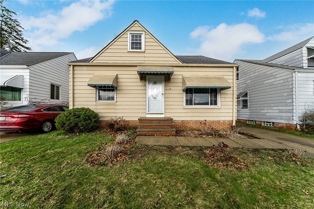 5224 W 48th St, Parma, OH 44134 | Zillow