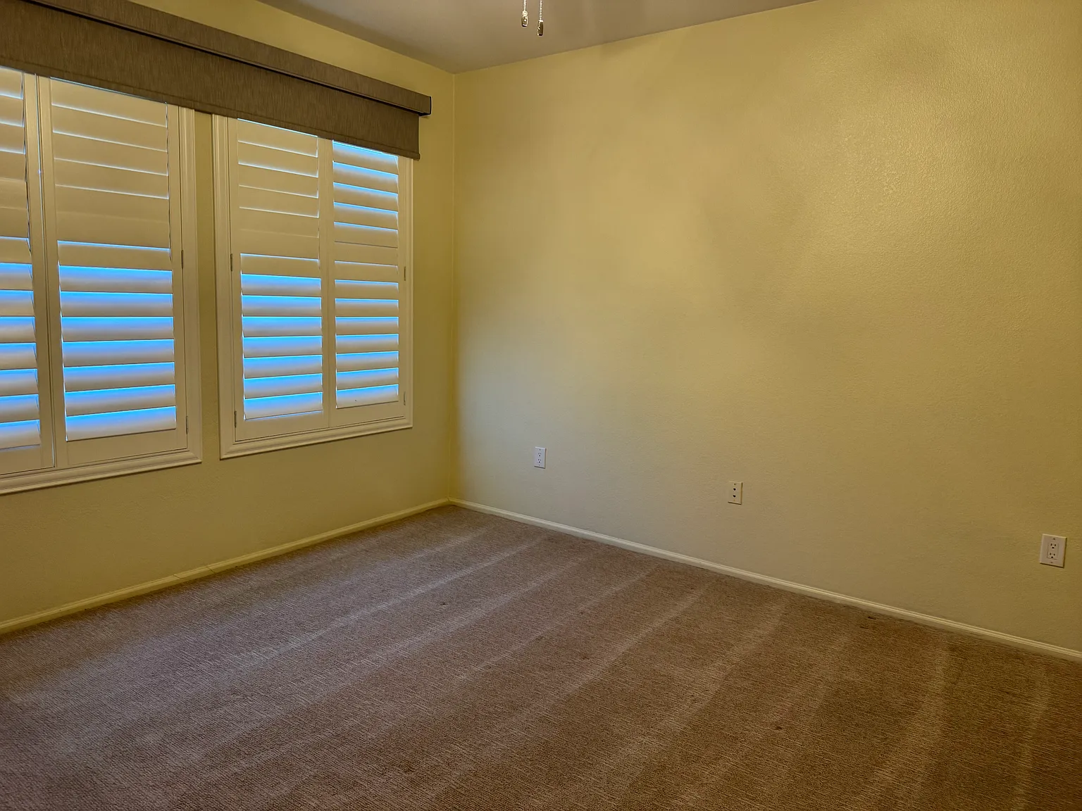2 bed, 2.5 bath, 1784 sqft, $2,100 — Photo 4