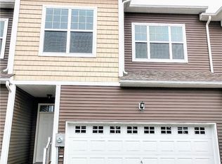 69 Magnolia Park Rd, Middletown, NY 10940