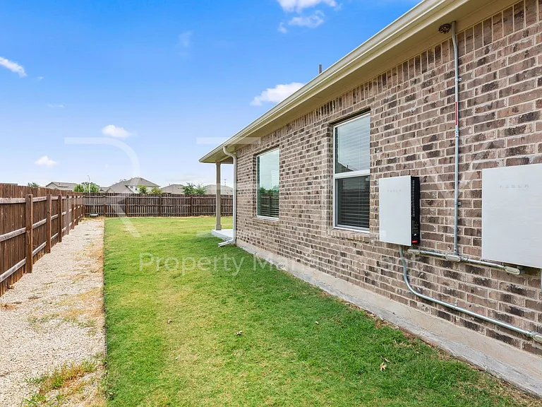 2412 Star Hill Rnch — Photo 40