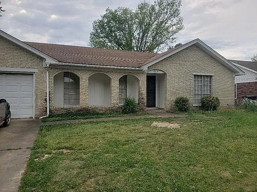 4113 Meadow Creek Rd Photo 1