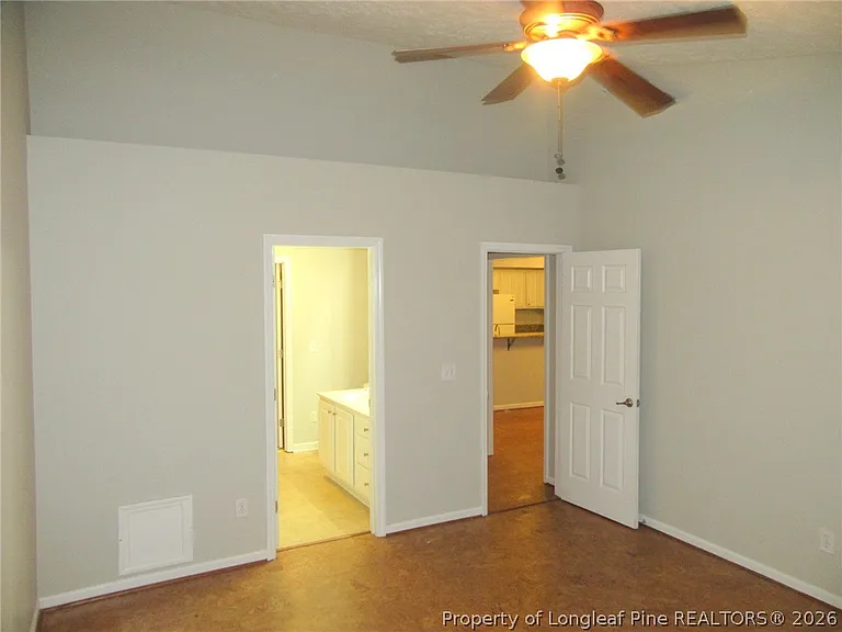 3346-11 Harbour Pointe Pl — Photo 11