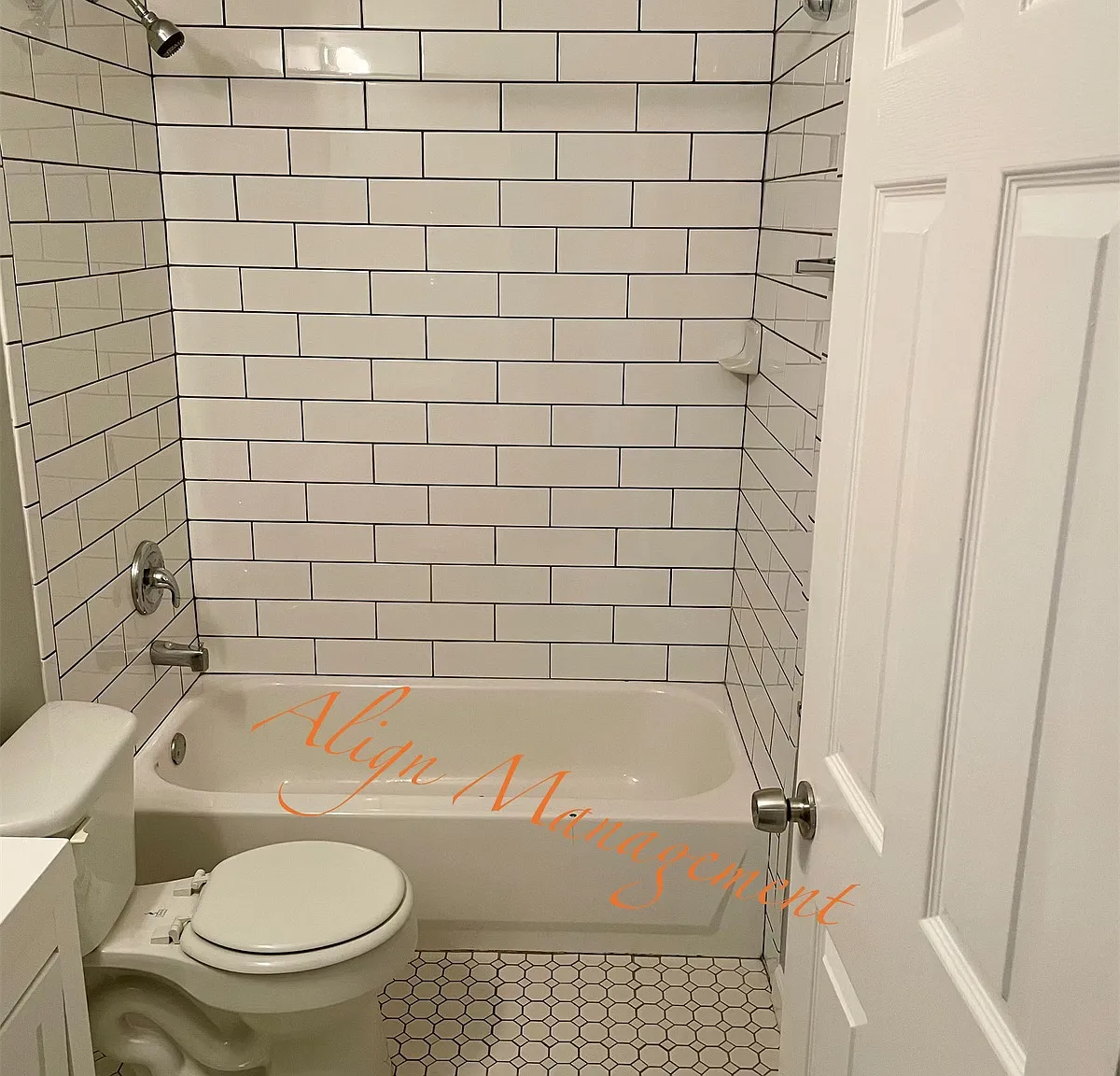 2722 Chippewa St — Photo 3