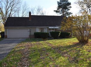 633 Hilliard Rd, Elyria, OH 44035