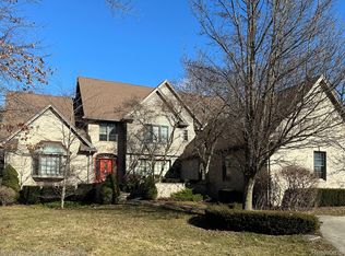 2680 Whitney Pl, Fort Gratiot, MI 48059