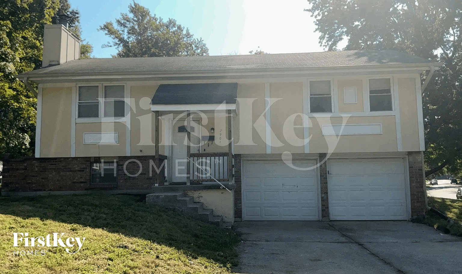 3 bed, 2.0 bath, 993 sqft, $1,675 — Photo 1