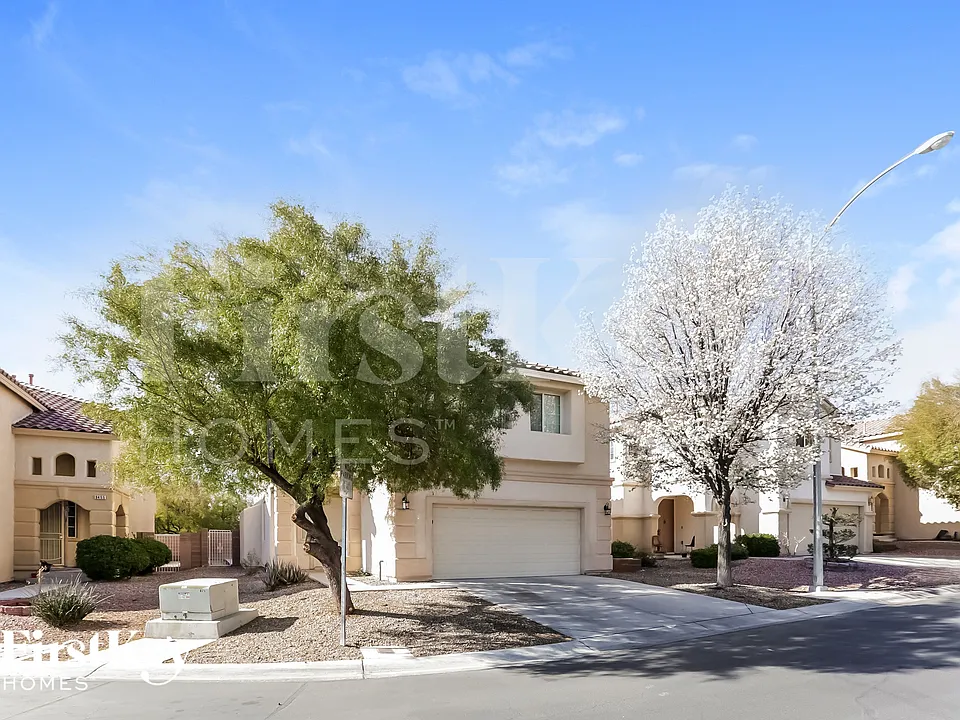 9461 Magnificent Ave