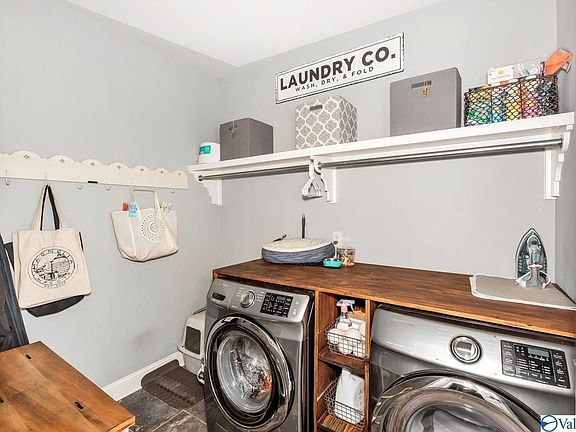 5th image of 6303 Midtowne Ln NW