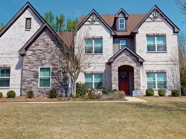 440 Sydney Dr N, Prattville, AL 36066