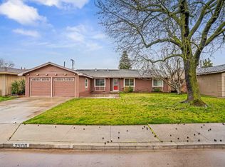 2500 Mira Flores Dr, Turlock, CA 95380