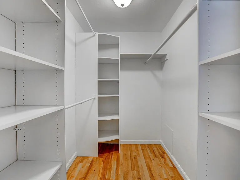 140 S Ogden St — Photo 9