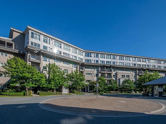3rd image of 1212 Main St #307