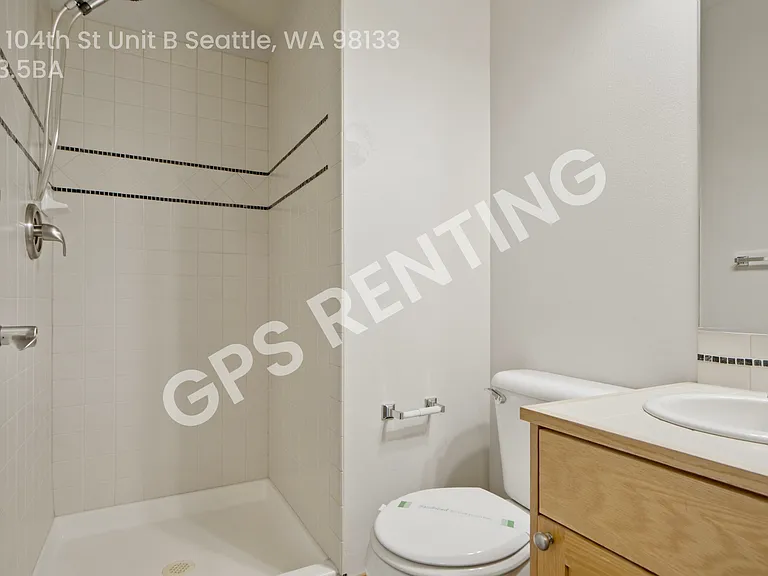 118 N 104th St #B — Photo 9
