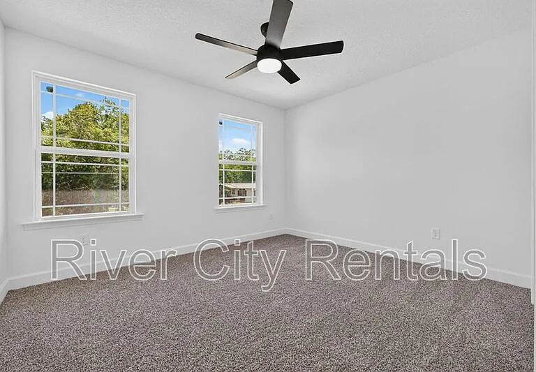 1181 Floyd St — Photo 16