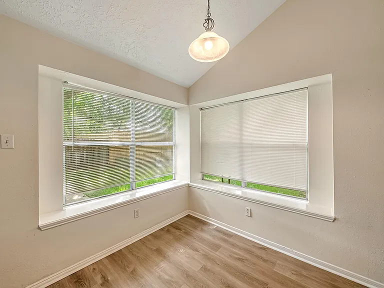 16906 Canary St — Photo 14